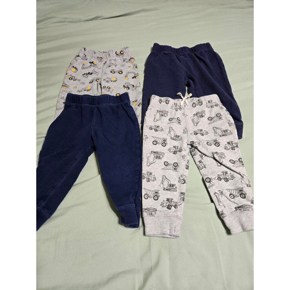 Carter's 12 months boys 7 piece bundle - Picture 4 of 7